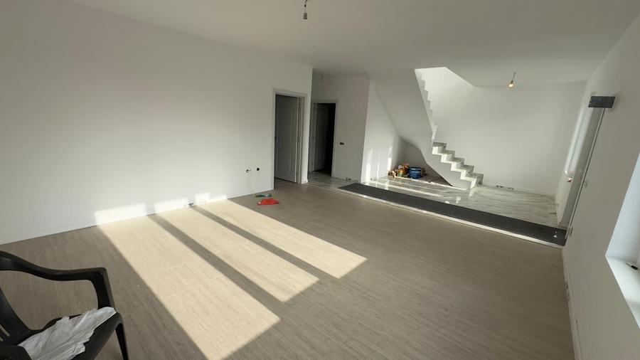 CASA INDIVIDUALA, 5 CAMERE, NOU, TOATE UTILITATILE, COMISION 0%
