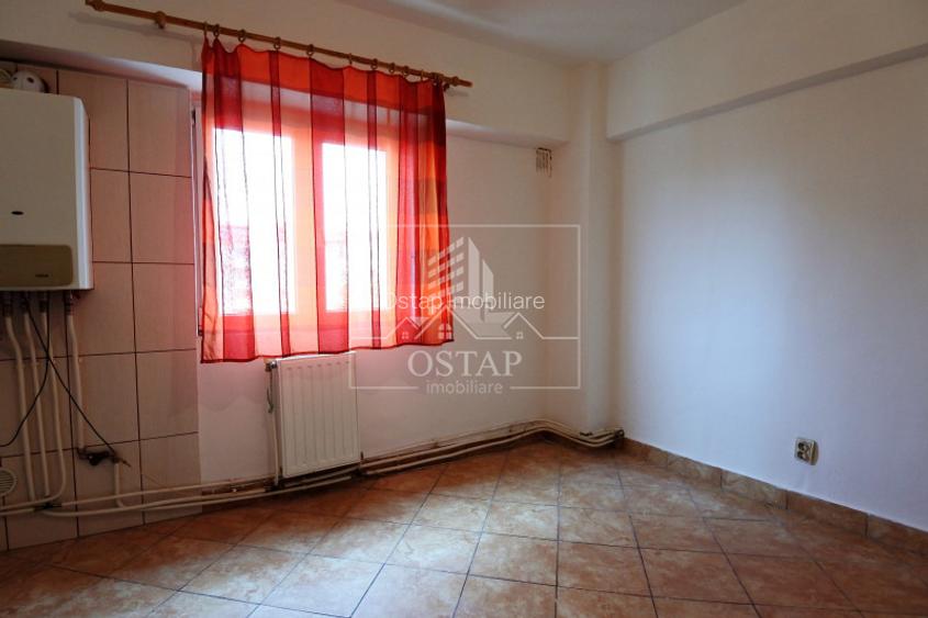 Bistrița Lac-zona Lidl - 2 camere decomandate - nemobilat - preț 230 E - 8