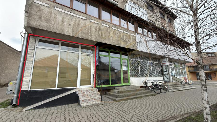 Spațiu Comercial Stradal 30 mp/Trafic Intens Auto și Pietonal/C.A.Române - Carei