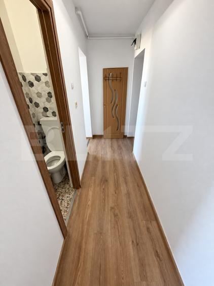Apartament 3 camere, 40 mp, zona Decebal
