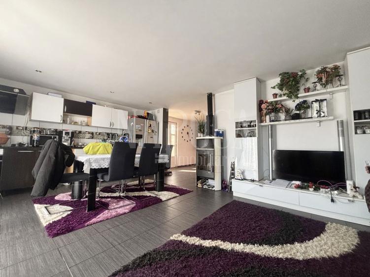 Casa 3 camere de vanzare in Campenesti
