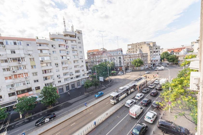 Apartament 4 camere de vanzare 104 mpu, Calea Mosilor