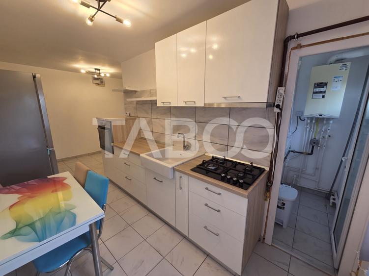 Apartament 2 camere decomandat de vanzare zona centrala 52 mp utili