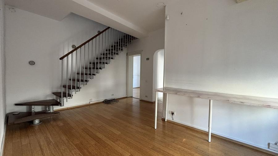 Apartament duplex 4 camere în vilă Cotroceni. - Grădina Botanică
