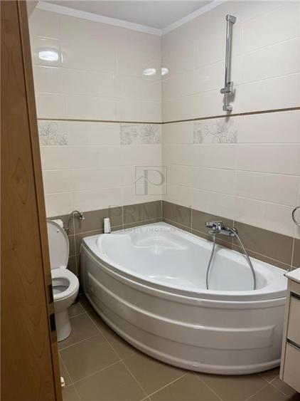 Apartament 3 camere | 86 mp | Decomandat | Centrală proprie | Zona Lipovei