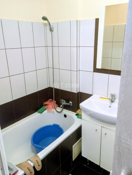 CI685 Piata Traian,casa 2 camere,Renovata - 18