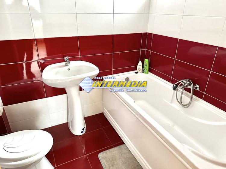 Apartament 3 camere de vanzare Alba Iulia Bloc Nou cu garaj etaj 1 - 2