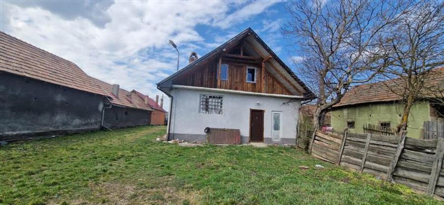 De vanzare casa(fosta brutarie) in Ernei, Mures