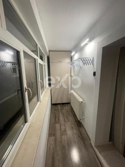 Apartament 3 Camere Decomandat, 80 mp, Etaj 2 - Zona Clubul Sportiv, Târgoviște