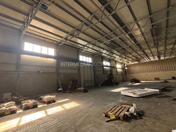 Depozit cu showroom de inchiriat de 1600 mp - 16