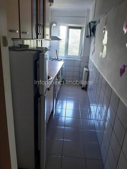 Închiriere garsonieră confort 1, etaj 2, Micro 14, mobilat complet, cu contract - 2