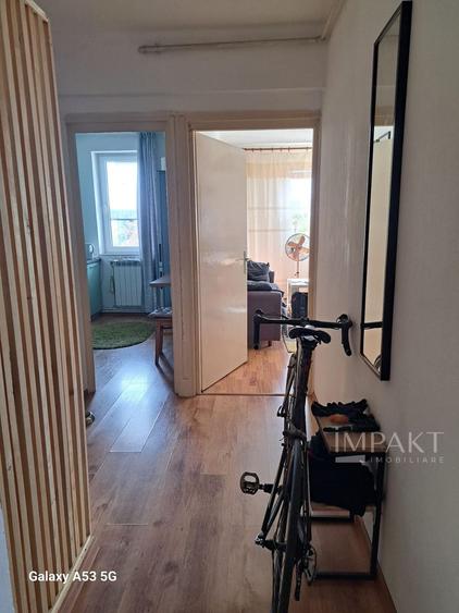 Apartament cu 2 camere semidecomandat- Zona Platinia