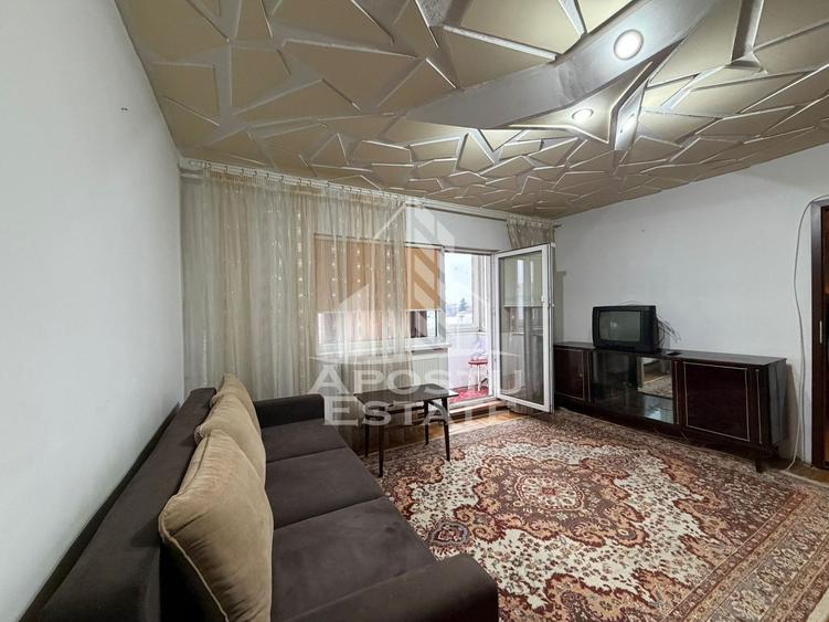 Apartament cu 2 camere, semidecomandat,centrala proprie,zona Girocului