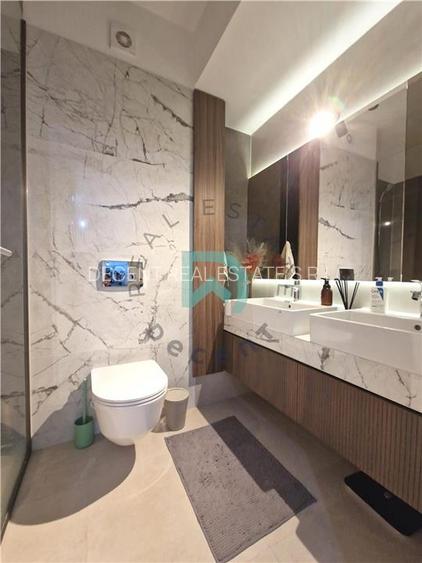 Penthouse, Qualis 2, Tractorul - 8
