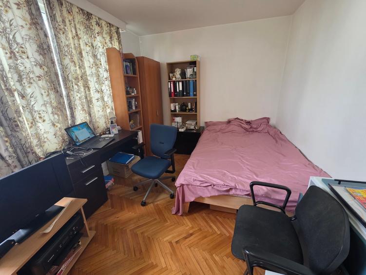 Dristor, 5 minute metrou, pe Complexului, 2 grupuri sanitare, farmacia Tei
