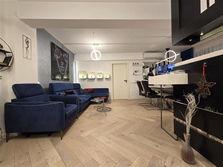 Apartament premium cu amenajare designer de inchiriat in Green Valley Noua