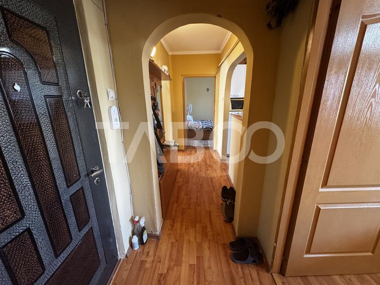 COMISION 0 - Apartament decomandat cu 4 camere 2 bai balcon Cisnadie