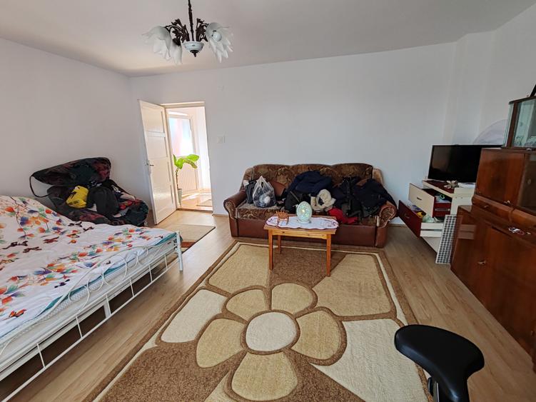 Casa 3 camere libera la vanzare GHIMBAV