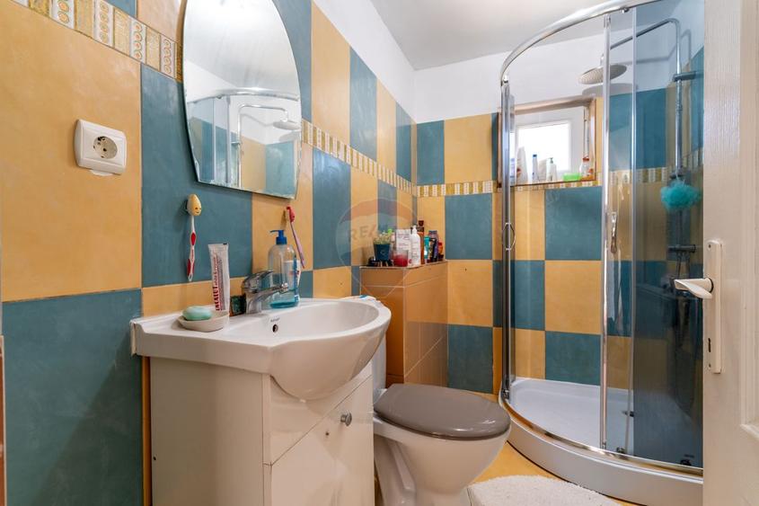 Proprietate generoasă în Gruia, teren 657 mp, zonă liniștită