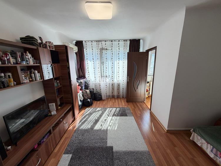Garsoniera Titan 30 Mp Etaj 9 Bloc 1972 Reabilitat 10 Min Metrou - 3