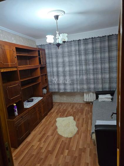 De vanzare apartament 3 camere - 5