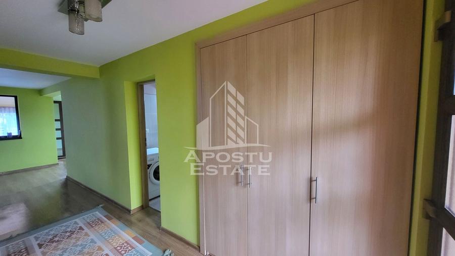 Casa individuala cu 3 camere,2 bai si garaj,Dumbravita langa Padure