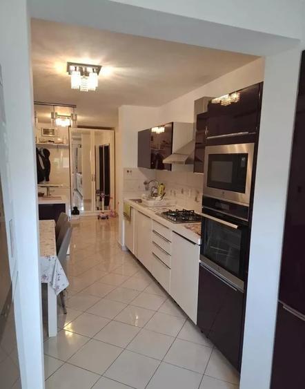 Închiriere Apartament 4 camere în Crangasi - Metrou aproape - Loc parcare
