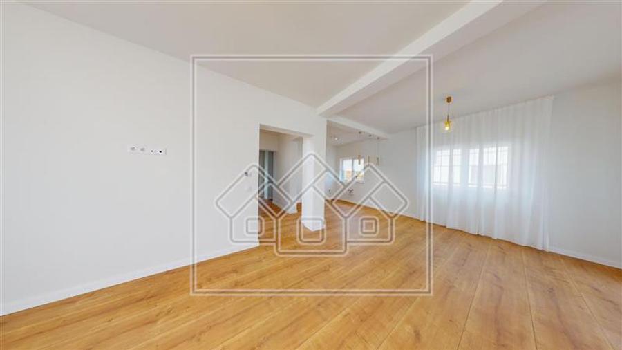 Casa individuala cu 4 camere, predare la GRI, teren 470 mp