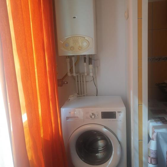 De vânzare apartament 2 camere Cartier Hipodrom etaj intermediar