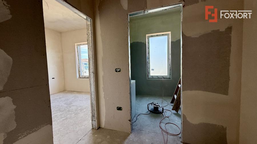 Duplex cu 3 camere si teren de 322 mp, toate utilitatile zona Mosnita Noua