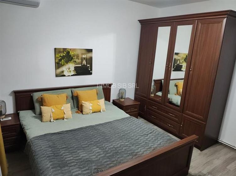 Apartament 4 camere cu balcon si pivnita zona Vasile Aaron - 12