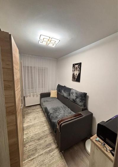 Apartament 3 camere zona Grivitei