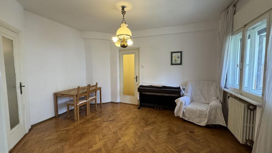 Apartament creditabil lângă metrou fără risc seismic.