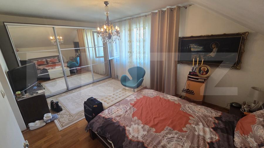 Casa tip duplex cu 3 camere,100 mp utili,Centru
