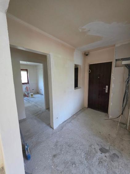 Apartament 4 camere, 2 băi – 90 mp – Zona de Vest, etaj 3/4
