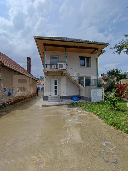 Casa cu 3 camere, suprafata de 140 mp
