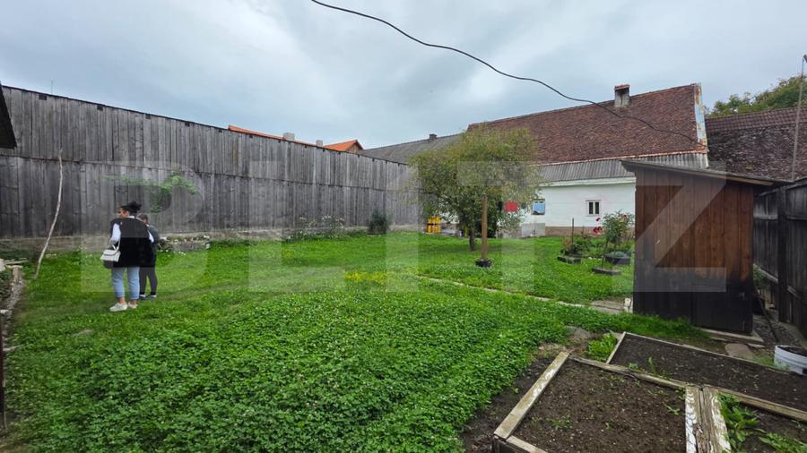 Casa de vanzare, cu 4 camere, 80 mp, satul Dorolea