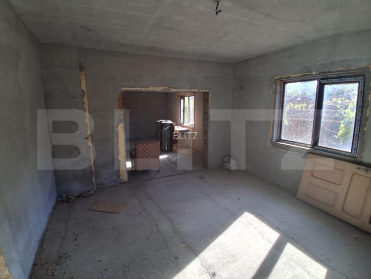 Casa 4 camere, 150 mp, teren 1470 mp, zona Ursati