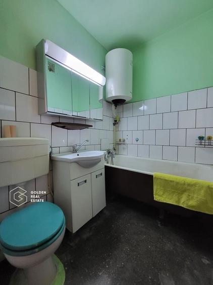 Apartament 3 camere, oras Lipova