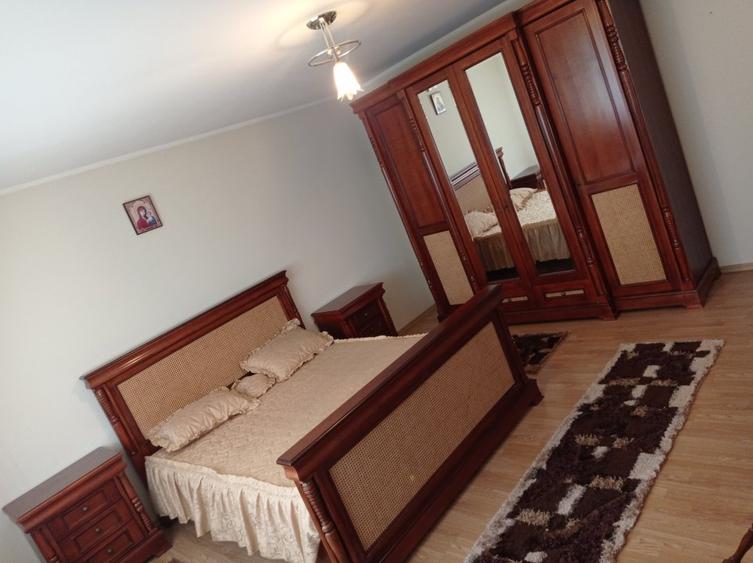 Casa / vila Gavana 3 , mobilata / utilata , finisaje clasice !