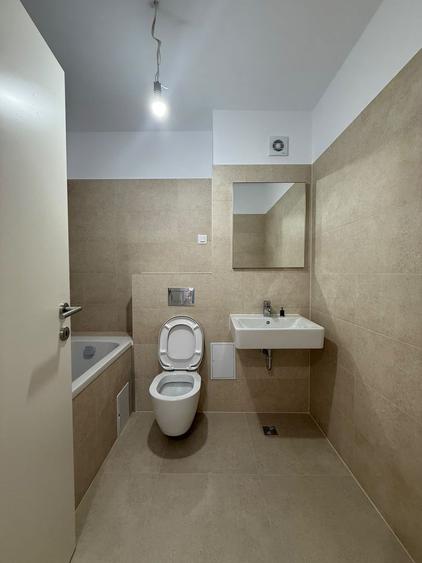 Apartament 3 camere în clădire cu 3 etaje
