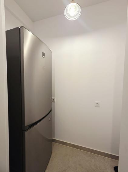 1 cam BLOC NOU pt birou sediu de firma sau diferite activitati