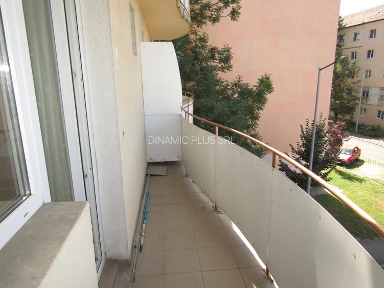 De închiriat apartament 2 camere + living | Sibiu, zona Cedonia, str. Roșiorilor - 28