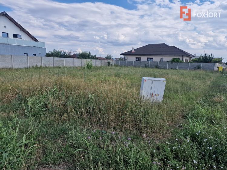 Teren intravilan de 718 mp de vanzare in Mosnita Veche