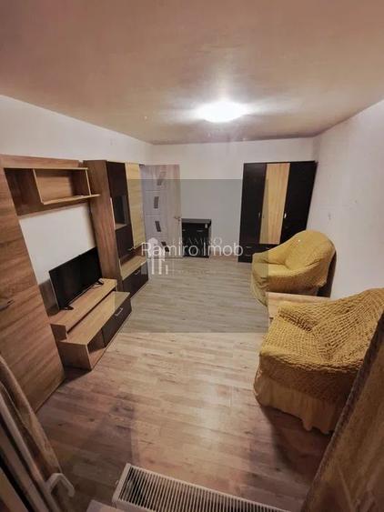 Apartament 2 camere decomandat balcon -Strada Resita /Huedin Sector 4 - 2