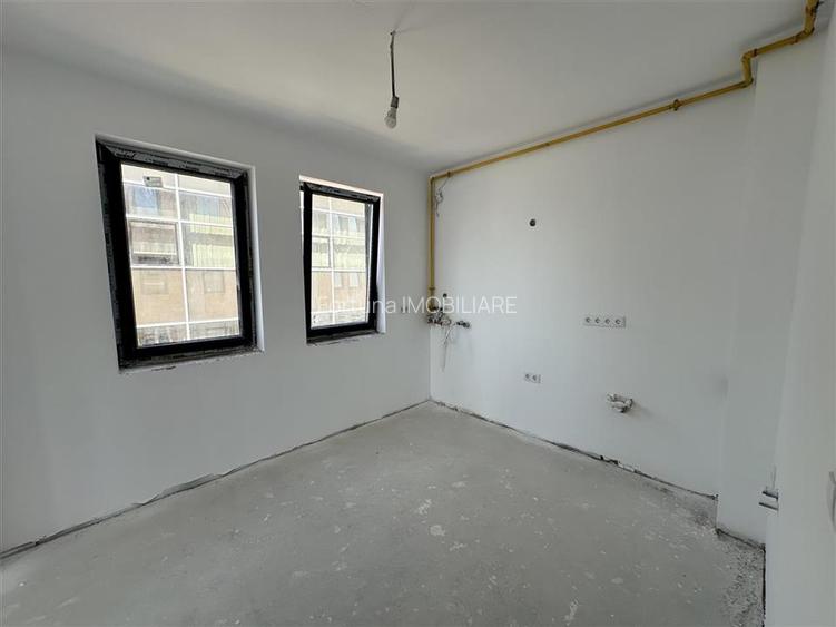 Apartament 3 Camere în bloc finalizat, etaj intermediar, construcție n - 16