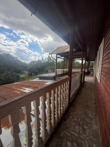 Casa P+1, 738 mp, teren 2000 mp, zona Baicoi