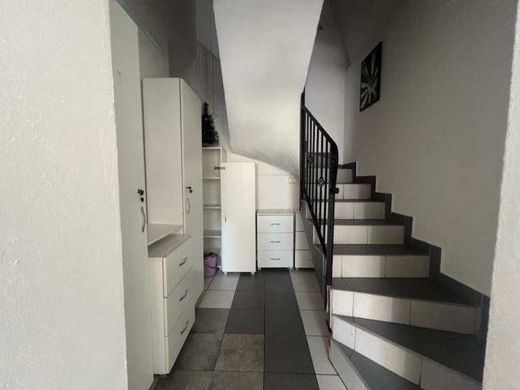 Chirie 80mp Spatiu Comercial P+E zona Centrala finisat Pret 700eur/luna