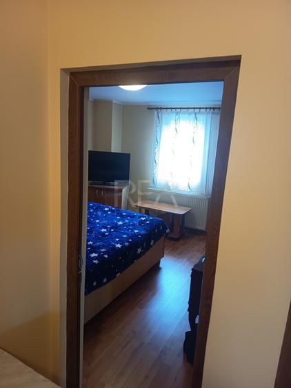 Casă P+1 + teren , Sector 4  | Centrală proprie |