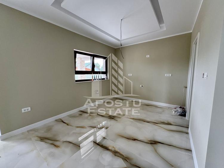 Casa individuala cu 5 camere, finisaje premium, disponibila imediat.